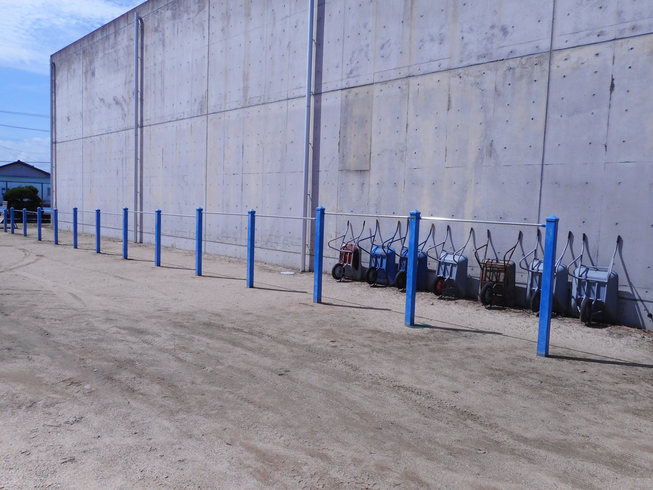 鉄棒(御所小) 鉄棒(御所小)