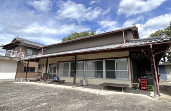 No173 建物正面
